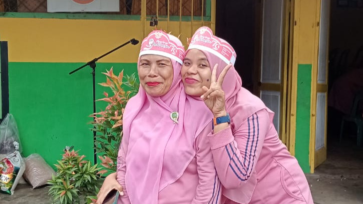 Kisah Inspirasional: Honorer Madrasah 21 Tahun Mengabdi, Lulus PPPK Bersama Putri Tercinta Kisah Inspirasional: Honorer Madrasah 21 Tahun Mengabdi, Lulus PPPK Bersama Putri Tercinta