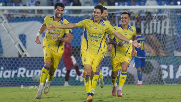 Federico Barba Jadi Pahlawan, Persib Comeback Dramatis di Kandang Arema