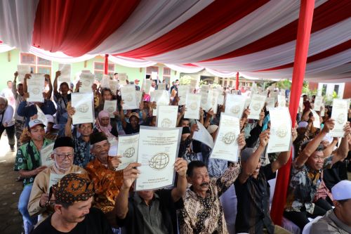 Setahun Pimpin ATR/BPN, Menteri Nusron Redistribusi 195 Ribu Bidang Tanah