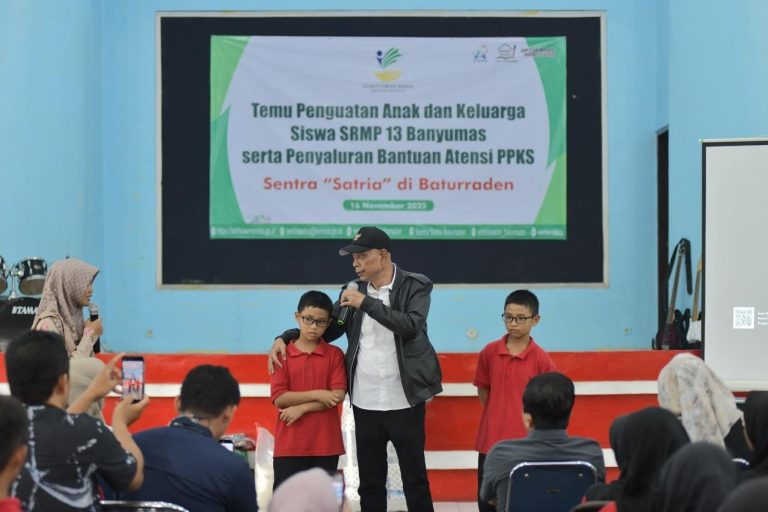 Wamen Sosial Agus Jabo: Sekolah Rakyat Jadi “Jembatan Emas” Mewujudkan Cita-cita Pelajar Banyumas